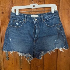 Abercrombie and Fitch  ultra high rise Mom shorts